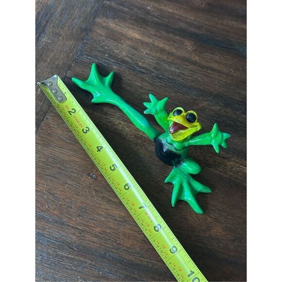 Freedom Frog by Kitty’s Critters - Picture 5 of 7